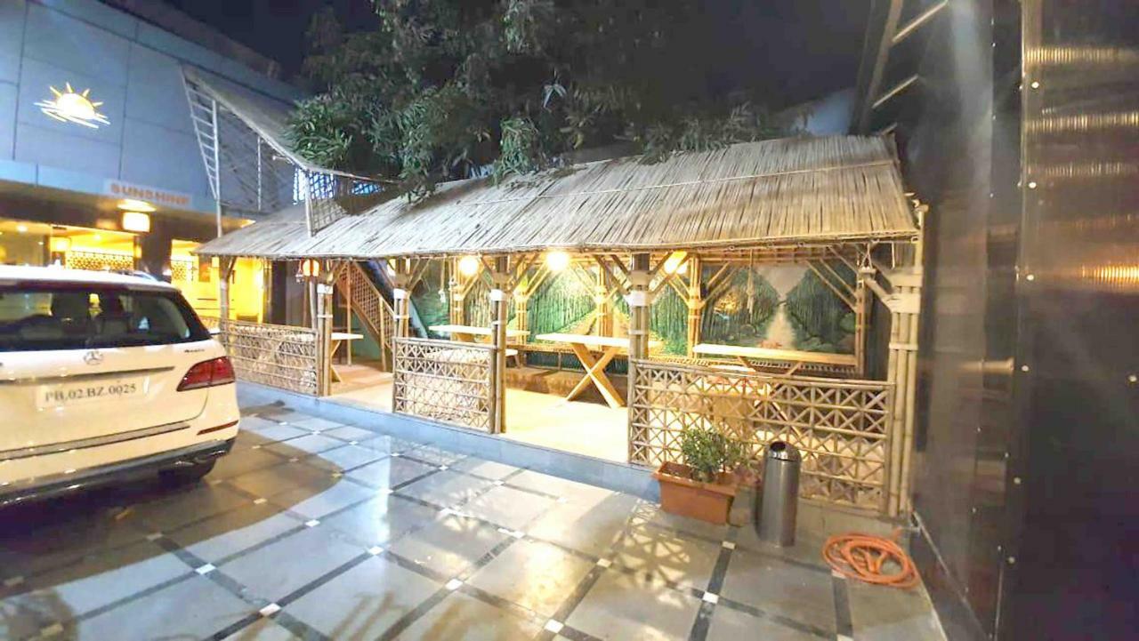 Hotel Sunshine Airport Bombay Exterior foto